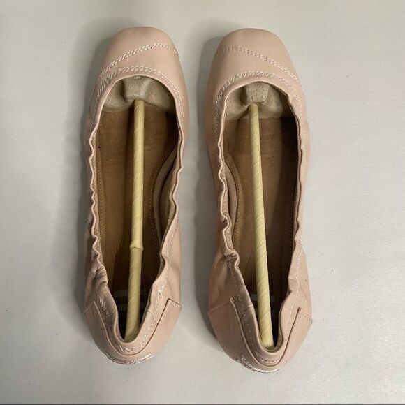 TOMS VEGAN LEATHER BALLET FLATS in NUDE - Picture 2 of 7